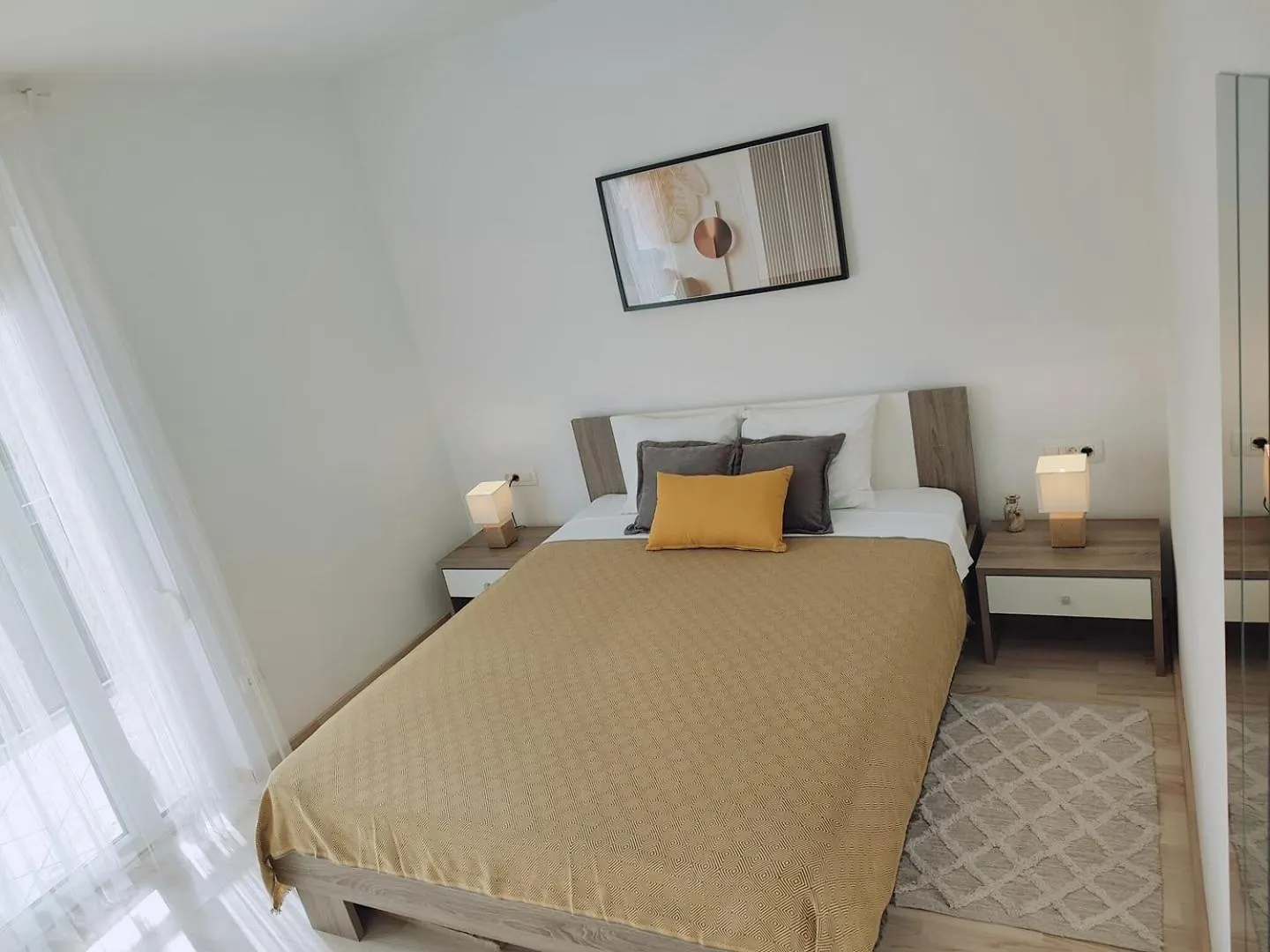Enelani Apartments Kaštela 招待所