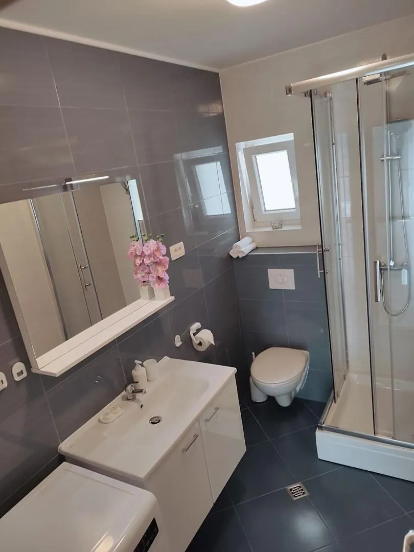 *** 招待所 Enelani Apartments Kaštela 克罗地亚