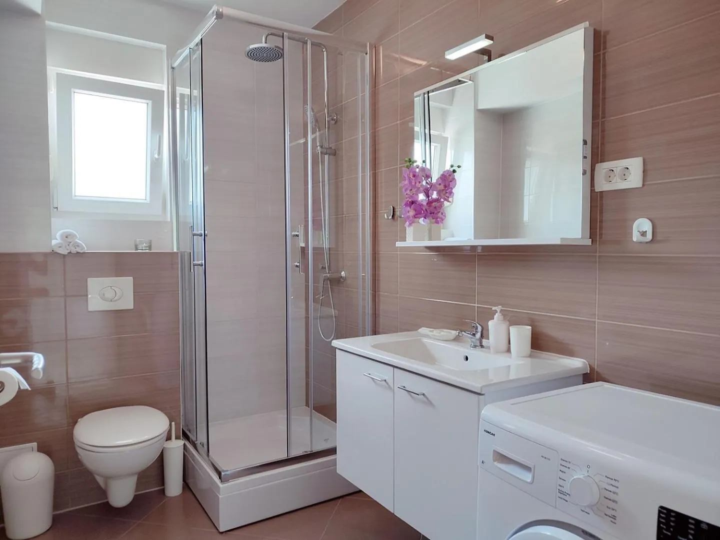 Enelani Apartments Kaštela 3*,  克罗地亚